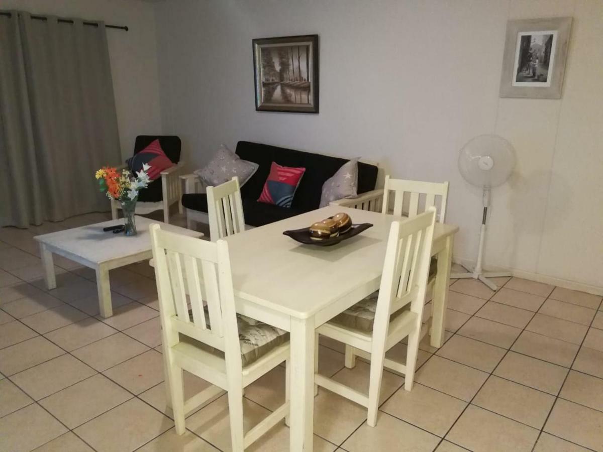11 Portobelo Appartement Mosselbaai Buitenkant foto
